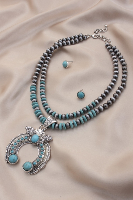 Horse Shoe Pendant Beaded Layered Necklace Turquoise