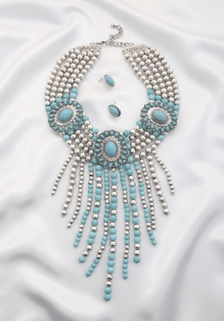 Rodeo western concho beaded necklace Turquoise