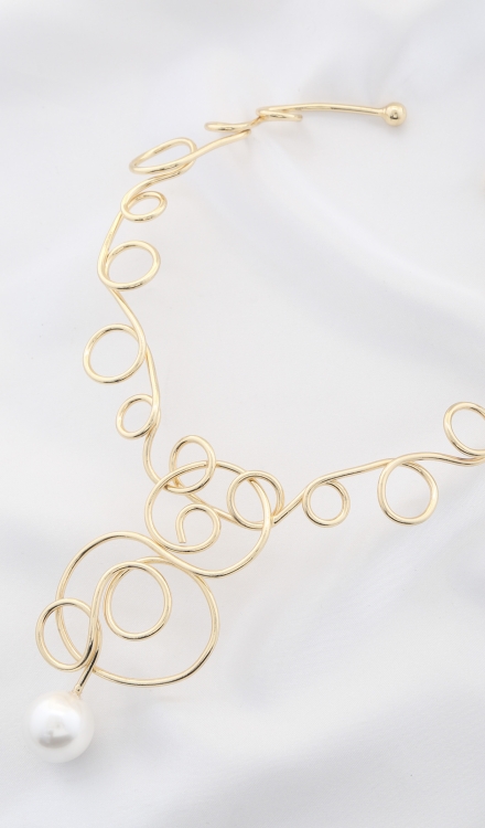 Pearl Swirl Metal Necklace Gold